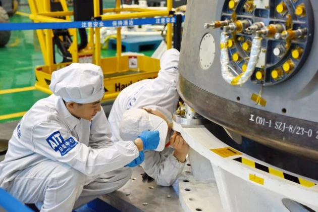 Fuentes de iluminación de estado sólido iluminan el camino a Shenzhou